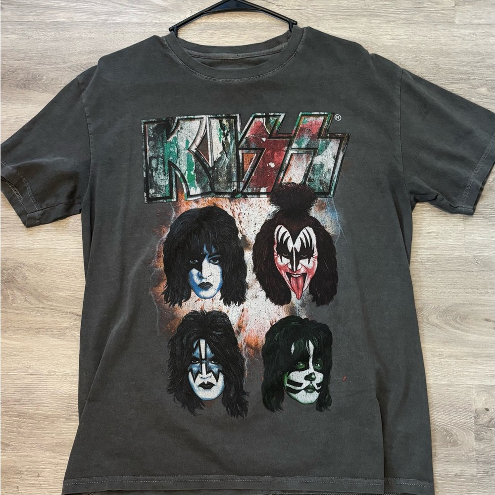 Kiss Band T-Shirt in Dark Gray